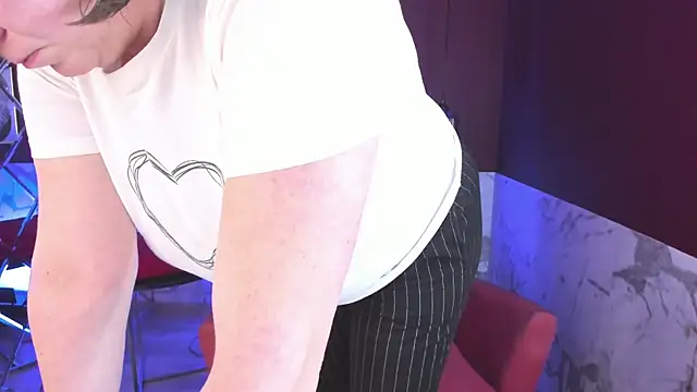 KellyPerfection online show from 19, 3, 2025