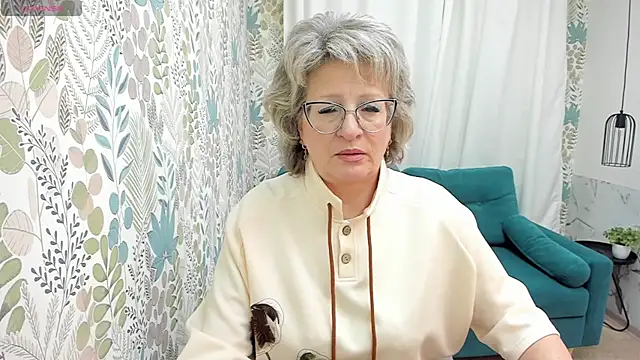 Snapshot of EvelynJoyful chatting on 21, 2, 2025 EvelynJoyful online show from 21, 2, 2025