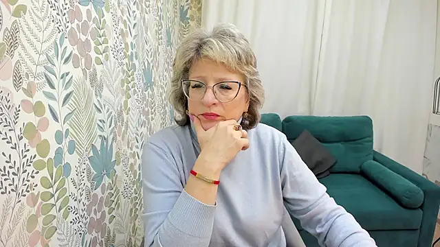 EvelynJoyful online show from 5, 12, 2025