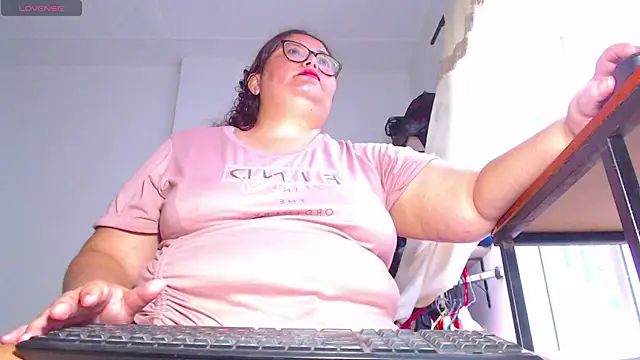 ashelymalefica online show from 10, 7, 2026