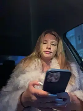 AnastasiaAniess online show from 13, 4, 2026