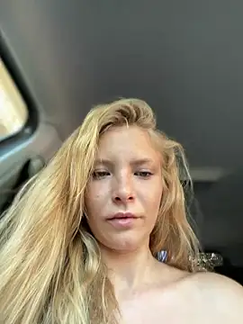 AnastasiaAniess online show from 5, 7, 2026