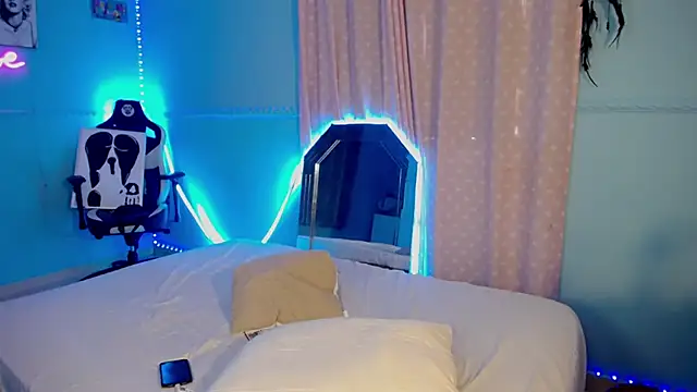 Snapshot of charlottesexxx chatting on 17, 9, 2025 charlottesexxx online show from 17, 9, 2025