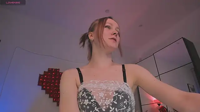 LilianKroft online show from 10, 2, 2026