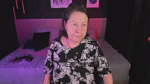 Snapshot of LindaPassionate chatting on 3, 3, 2026 LindaPassionate online show from 3, 3, 2026