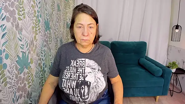 Snapshot of LindaPassionate chatting on 9, 2, 2026 LindaPassionate online show from 9, 2, 2026