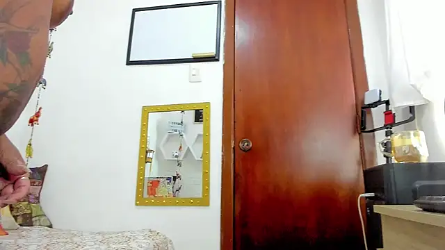 LadyNahir online show from 8, 9, 2025