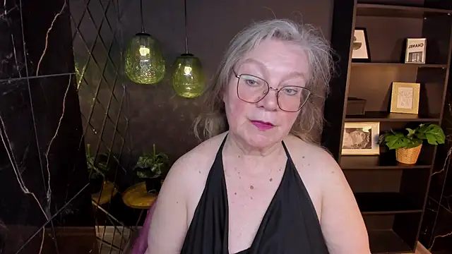 Snapshot of NataliMellow chatting on 17, 5, 2026 NataliMellow online show from 17, 5, 2026