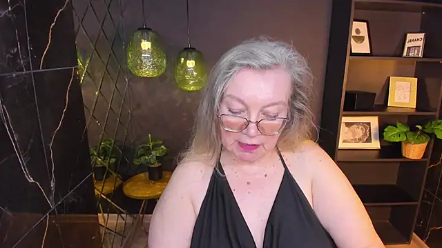 Snapshot of NataliMellow chatting on 3, 5, 2026 NataliMellow online show from 3, 5, 2026