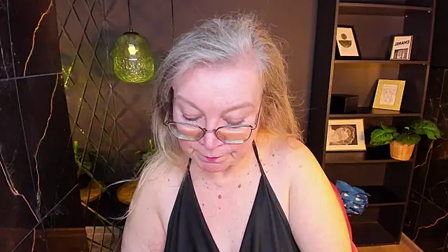 Snapshot of NataliMellow chatting on 25, 4, 2026 NataliMellow online show from 25, 4, 2026