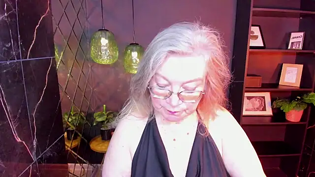 Snapshot of NataliMellow chatting on 28, 5, 2026 NataliMellow online show from 28, 5, 2026
