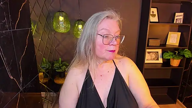 Snapshot of NataliMellow chatting on 7, 5, 2026 NataliMellow online show from 7, 5, 2026