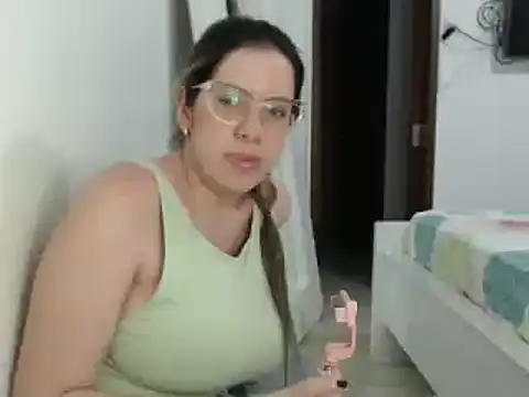 ashlymoon online show from 24, 2, 2025