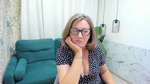 LeaPure online show from 25, 7, 2026