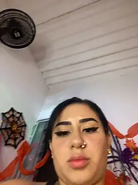 Snapshot of halana_squirts chatting on 24, 10, 2025 halana squirts online show from 24, 10, 2025