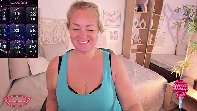 JenniferLight online show from 4, 10, 2025