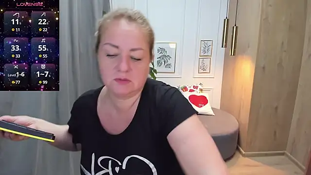 JenniferLight online show from 1, 3, 2025