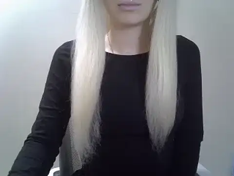 Snapshot of DitaVira chatting on 8, 1, 2025 DitaVira online show from 8, 1, 2025