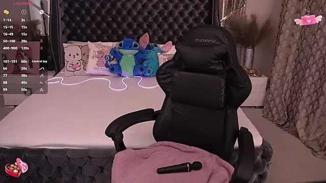 FoxyShy online show from 27, 9, 2025