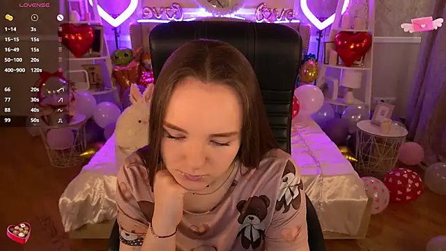 FoxyShy online show from 14, 2, 2025