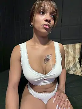 Rakiyahcharms online show from 20, 6, 2026