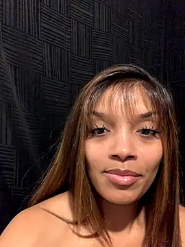 Snapshot of Rakiyahcharms chatting on 22, 9, 2025 Rakiyahcharms online show from 22, 9, 2025
