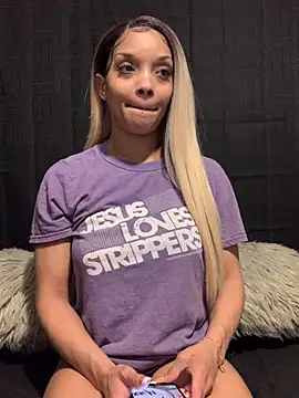 Snapshot of Rakiyahcharms chatting on 16, 3, 2025 Rakiyahcharms online show from 16, 3, 2025