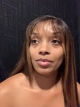 Snapshot of Rakiyahcharms chatting on 25, 9, 2025 Rakiyahcharms online show from 25, 9, 2025