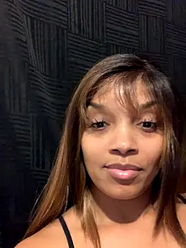 Snapshot of Rakiyahcharms chatting on 17, 9, 2025 Rakiyahcharms online show from 17, 9, 2025