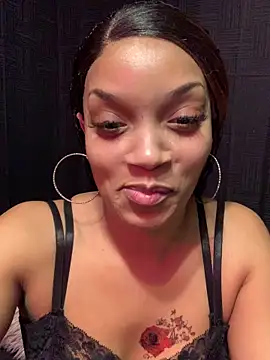 Rakiyahcharms online show from 18, 12, 2025