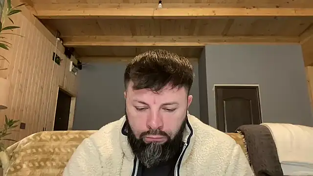 Snapshot of AlphaSparks chatting on 14, 11, 2025 AlphaSparks online show from 14, 11, 2025