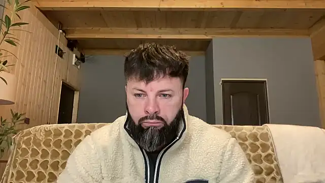 Snapshot of AlphaSparks chatting on 17, 11, 2025 AlphaSparks online show from 17, 11, 2025