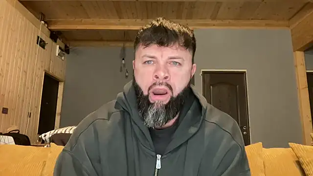 Snapshot of AlphaSparks chatting on 3, 12, 2025 AlphaSparks online show from 3, 12, 2025