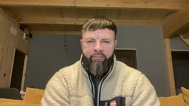 Snapshot of AlphaSparks chatting on 19, 12, 2025 AlphaSparks online show from 19, 12, 2025