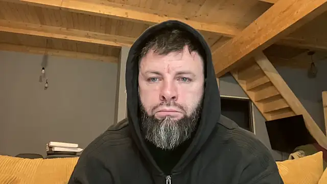 Snapshot of AlphaSparks chatting on 15, 12, 2025 AlphaSparks online show from 15, 12, 2025