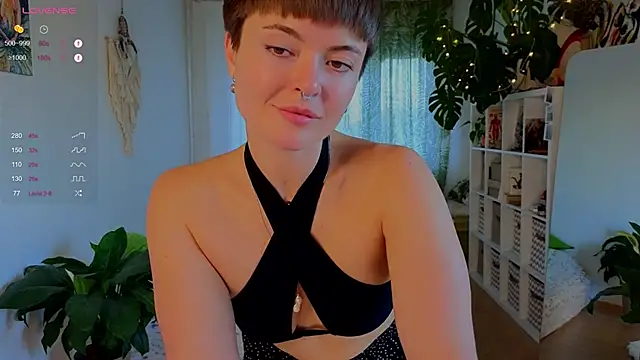 Snapshot of lana_sky chatting on 30, 9, 2025 lana sky online show from 30, 9, 2025