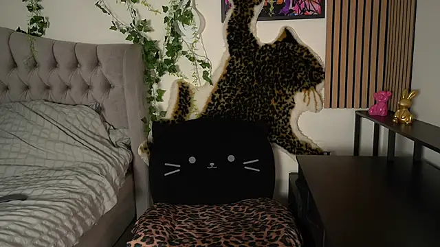 Estherjizz online show from 22, 7, 2026