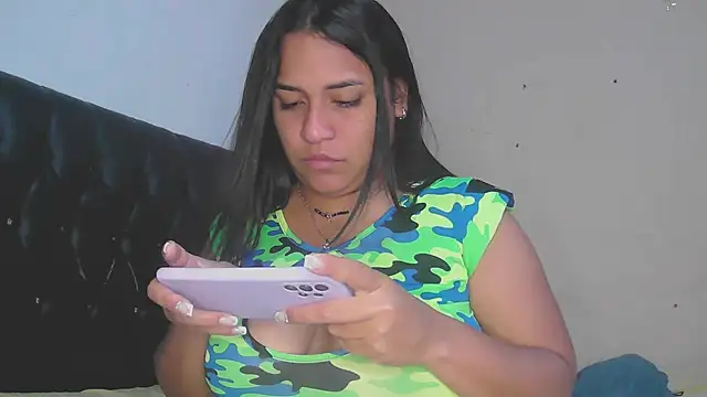 Crazylovee hot online show from 15, 1, 2025