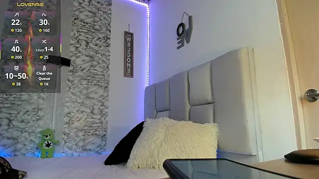 CRAZYBOYLOVE online show from 11, 10, 2025