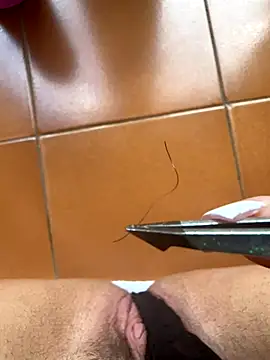 Snapshot of Wet-Pussycat chatting on 16, 10, 2025 Wet-Pussycat online show from 16, 10, 2025