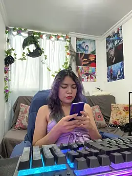 Snapshot of VaioletUwU chatting on 25, 3, 2026 VaioletUwU online show from 25, 3, 2026