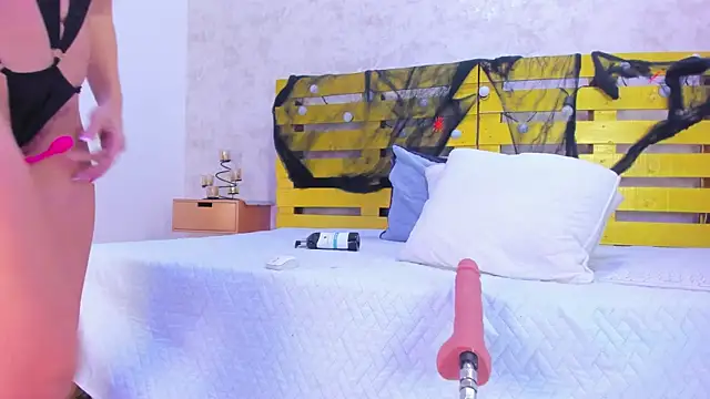 cristinapuerta  online show from 31, 10, 2025