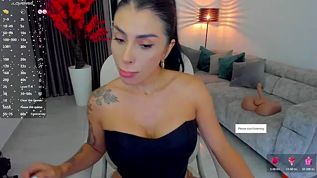 Sarah Stone  online show from 25, 2, 2025