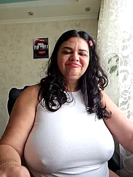 Snapshot of littleRikka chatting on 13, 10, 2025 littleRikka online show from 13, 10, 2025