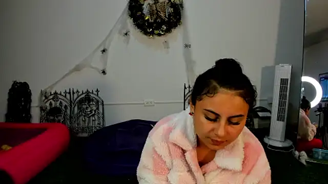 AbbyTaylorr online show from 1, 10, 2025