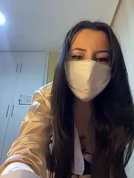 White-Petite online show from 6, 3, 2026