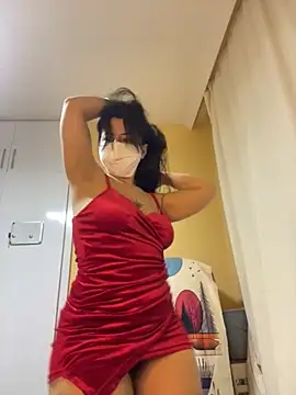 White-Petite online show from 10, 3, 2026