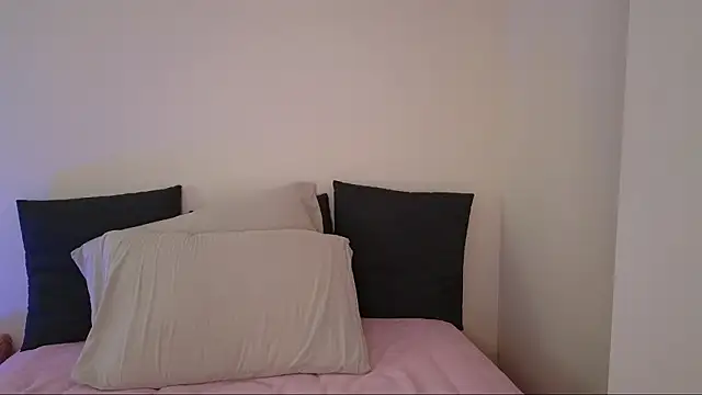 Germangirl1996 online show from 28, 2, 2026