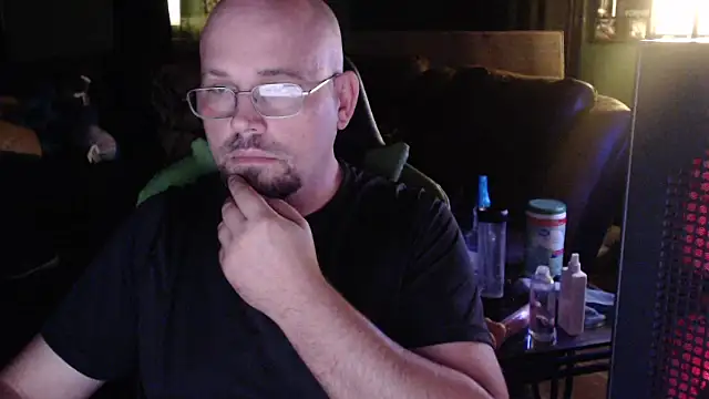 Snapshot of Hunter_Largo@xh chatting on 24, 11, 2025 Hunter Largoxh online show from 24, 11, 2025