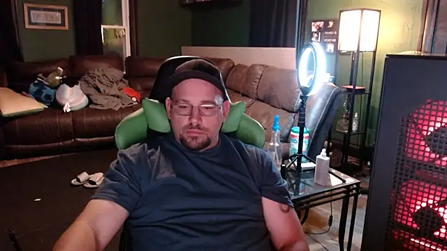 Snapshot of Hunter_Largo@xh chatting on 24, 11, 2025 Hunter Largoxh online show from 24, 11, 2025